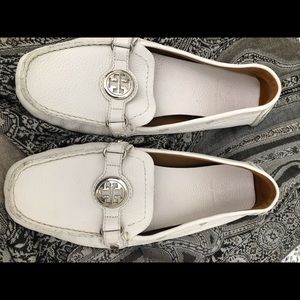 Tory Burch super soft leather gently worn pr firm